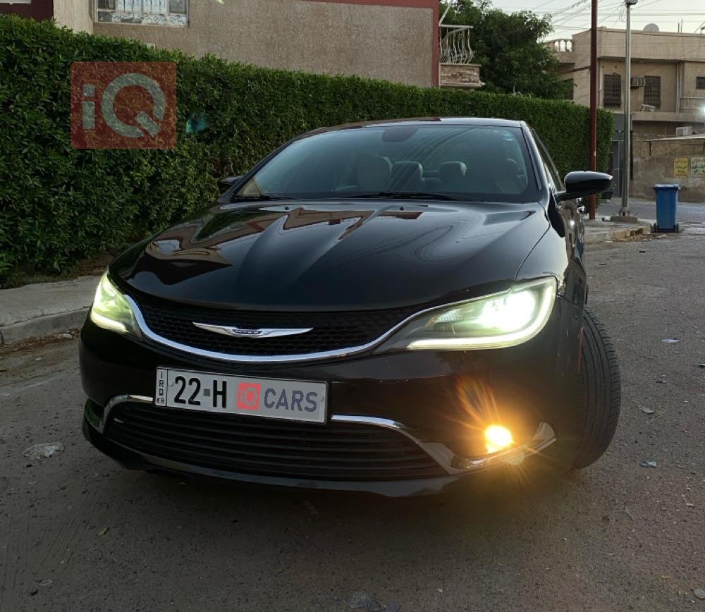 كرايسلر 200